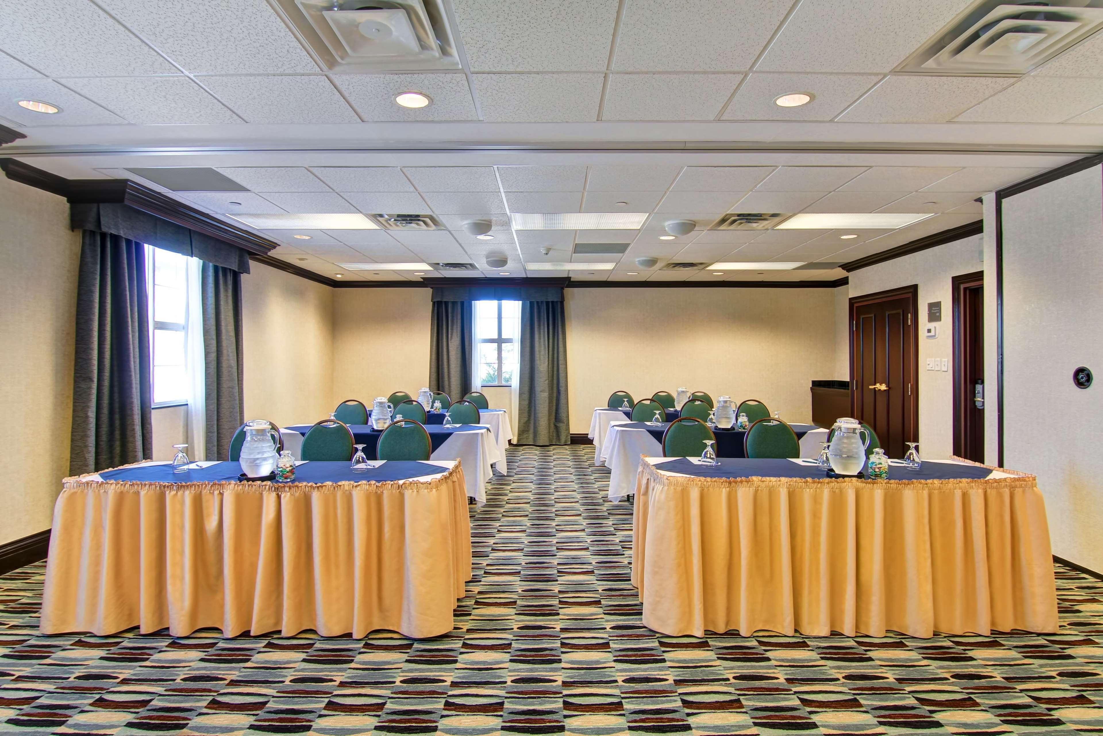 Homewood Suites By Hilton Toronto Mississauga Buitenkant foto